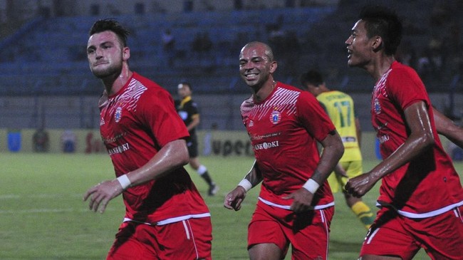 Persija Jakarta unggul atas Mitra Kukar 2-0 berkat gol Marko Simic pada babak pertama perempat final Piala Presiden 2018.
