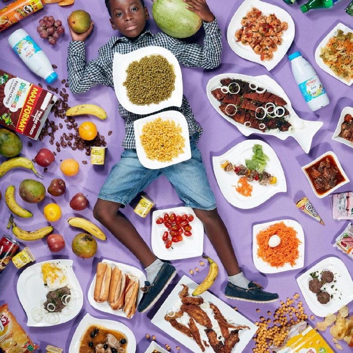 Sedangkan Frank Fadel Agbomenou yang berusia 8 tahun dari Dakar, Senegal, makan makanan ini selama sepekan. (Foto: Gregg Segal Via Time Magazine)