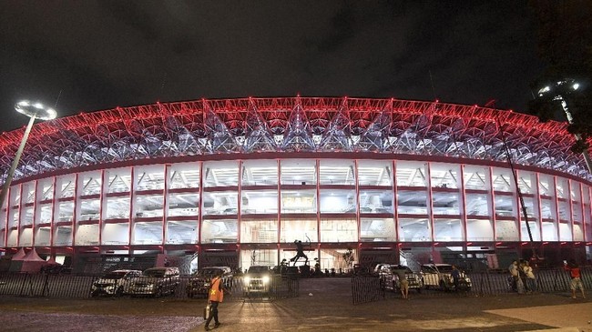 Warga Jakarta yang  tak punya tiket diimbau untuk menghindari kawasan Gelora Bung Karno (GBK) jika tak ingin terkena macet hari ini.