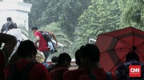 SUGBK Diguyur Hujan Jelang Timnas Indonesia vs Islandia