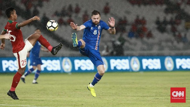 Winger Persebaya Surabaya Osvaldo Haay terpilih sebagai pemain muda terbaik Liga 1 2018 menyingkirkan dua kandidat lainnya, Hansamu Yama dan Febri hariyadi.