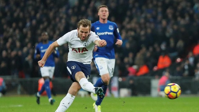Tottenham Hotspur meraih kemenangan meyakinkan pada matchday ke-23 Liga Primer Inggris musim 2017/2018 ketika menjamu Everton di Stadion Wembley.
