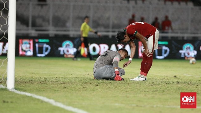 Kiper Timnas Indonesia Andritany Ardhiyasa terancam absen membela Persija Jakarta lawan Home United di Piala AFC 2018.