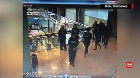 VIDEO: Rekaman CCTV Jelang Robohnya Selasar BEI