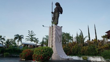 SUMPAH JUANG MARTHA CHRISTINA TIAHAHU