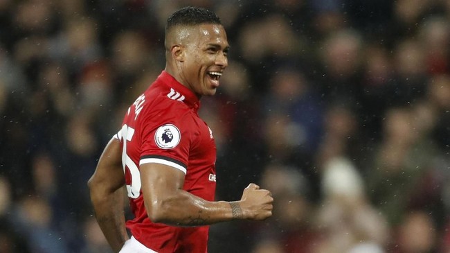 Kapten Manchester United Antonio Valencia sudah mendapat izin untuk mencari klub baru setelah hanya menjadi cadangan musim ini.