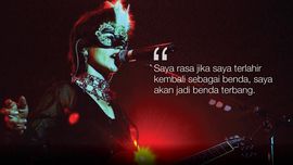 FOTO: Celoteh Liar Dolores O'Riordan 'The Cranberries'