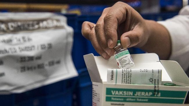 Demi mencegah wabah difteri, 2.200 pegawai Kementerian Sekretariat Negara menjalani vaksinasi yang digelar selama sepekan dari 8 hingga 16 Januari 2018.