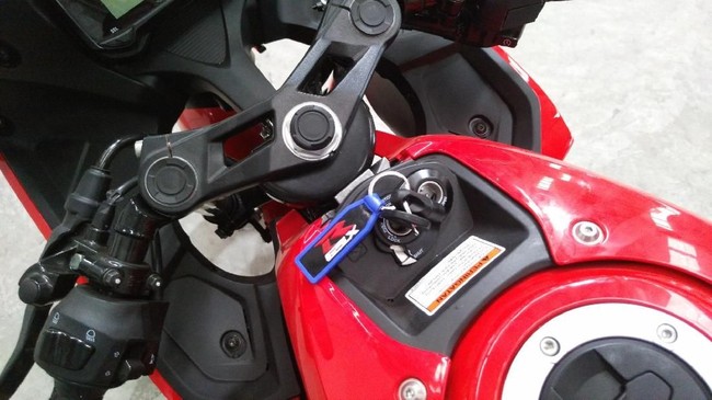 Motor Bandit akan dijual dengan harga Rp20 jutaan dan akan menjadi pesaing serius Yamaha Vixion, Xabre, Honda CBR150.