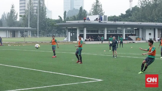 Zulfiandi menilai persaingan menuju skuat utama Timnas Indonesia untuk Asian Games 2018 cukup berat. Tetapi, dia tidak takut untuk mendapatkan posisi itu.