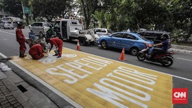 'Pembatasan Sepeda Motor di Jalan Melanggar HAM'