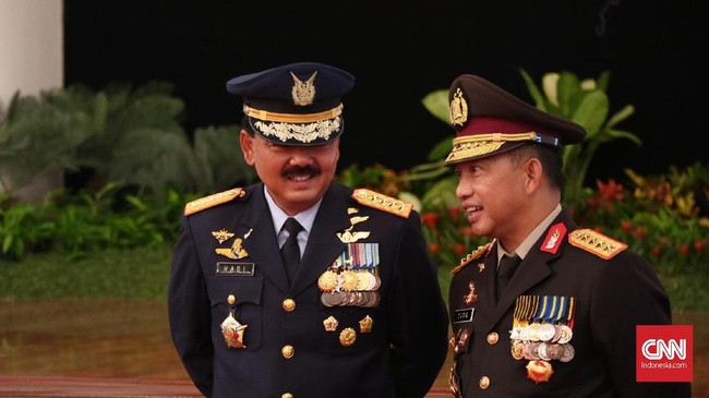 Panglima TNI Marsekal Hadi Tjahjanto yakin masyarakat bisa tidur nyenyak jika stabilitas keamanan dijaga oleh TNI-Polri yang bersinergi