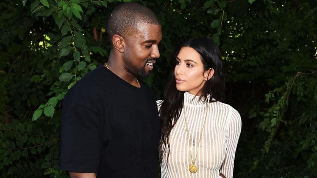 Kim Kardashian mengakui ia sempat bertengkar hebat dengan Kanye West semasa menggarap album 'Ye' yang menghasilkan lagu bertajuk 'Wouldn't Leave'.