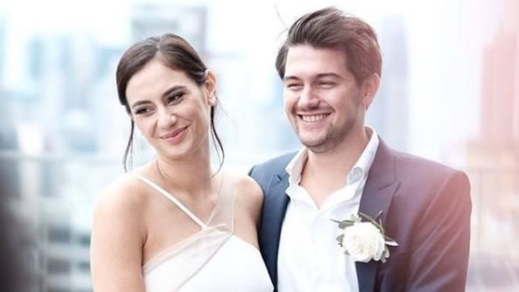 Masih berduka, Marissa bercerita tentang penyebab kepergian sang buah hati...