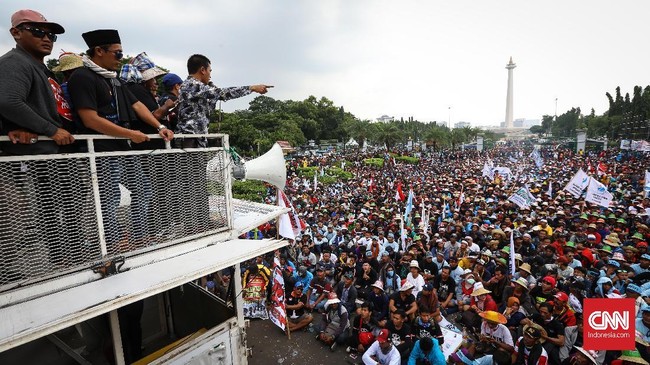 Selama jadi Menterti KKP, Susi dinilai mengeluarkan kebijakan yang kerap menyusahkan nelayan. Palarangan cantrang adalah salah satu contohnya.