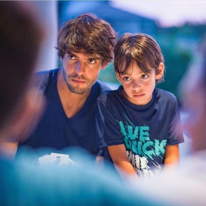 <p>Mirip banget sih wajah ayah dan anak ini. Sama-sama ganteng. (Foto: Instagram Kaka)</p>