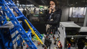 FOTO: Menjelajah Imaji Dunia LEGO di Polandia