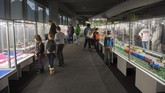 FOTO: Menjelajah Imaji Dunia LEGO di Polandia Beragam imajinasi terbentuk dalam pameran mainan LEGO di kota Wroclaw, Polandia.