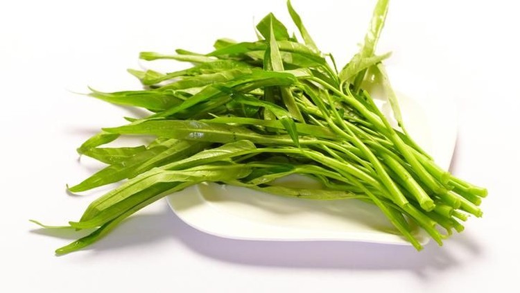 Sedang ramai kabar sayuran kangkung dilarang di AS. Tapi ada kok manfaat yang didapat dari konsumsi kangkung.
