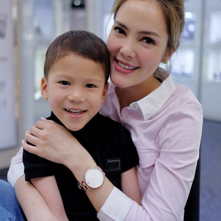 <p>Cathy berharap selalu dekat dengan putranya karena baginya membesarkan anak laki-laki adalah sebuah petualangan. (Foto: Instagram @cathysharon)</p>