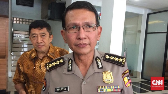 Dua perwira tinggi berpangkat inspektur jenderal akan diplot menjadi kepala daerah sementara di provinsi Jawa Barat dan Sumatera Utara.