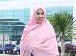 Dicomblangi, Cinta Penelope Ternyata Sempat Tak Suka Suami
