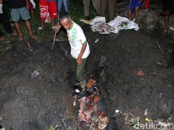 Saat Warga Rancamanyar Dikepung Bau Amis dan Jeritan Anjing