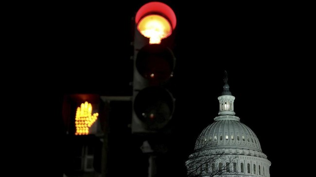 Pemerintah federal AS terancam "tutup" atau government shutdown dalam 18 jam ke depan usai Kongres gagal menyepakati serangkaian anggaran negara.