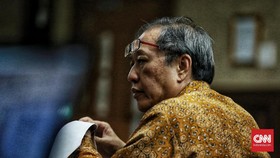 Masa Penahanan Tersangka e-KTP Made Oka Masagung Diperpanjang
