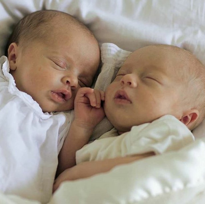 <div>Throwback waktu Vivienne dan Knox masih bayi, gemas dan imut banget ya. (Foto: Instagram @vivienne.knox)</div>