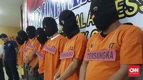 Polisi Tangkap Supir Taksi Online Pengantar 'Penumpang Tuyul'