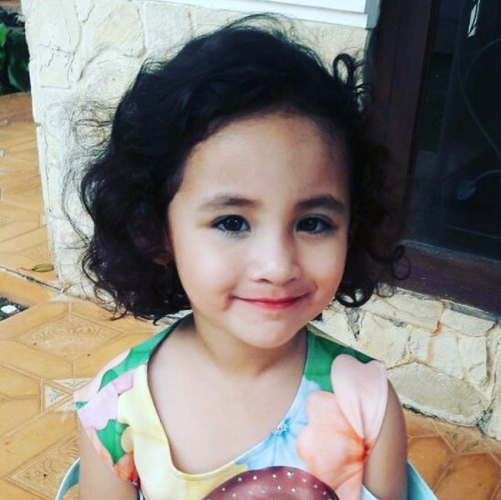 <p>Sekarang, Keisha umurnya udah 3 tahun, Bun. Makin besar makin cantik ya. (Foto: Instagram/ @arumi_arumi_94)</p>