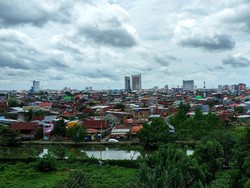Prakiraan Cuaca Makassar Besok 10 Maret 2025: Pagi Berawan, Siang-Malam Hujan