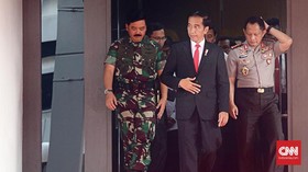 Buka Rapim TNI-Polri, Jokowi Soroti Keamanan Pemilu