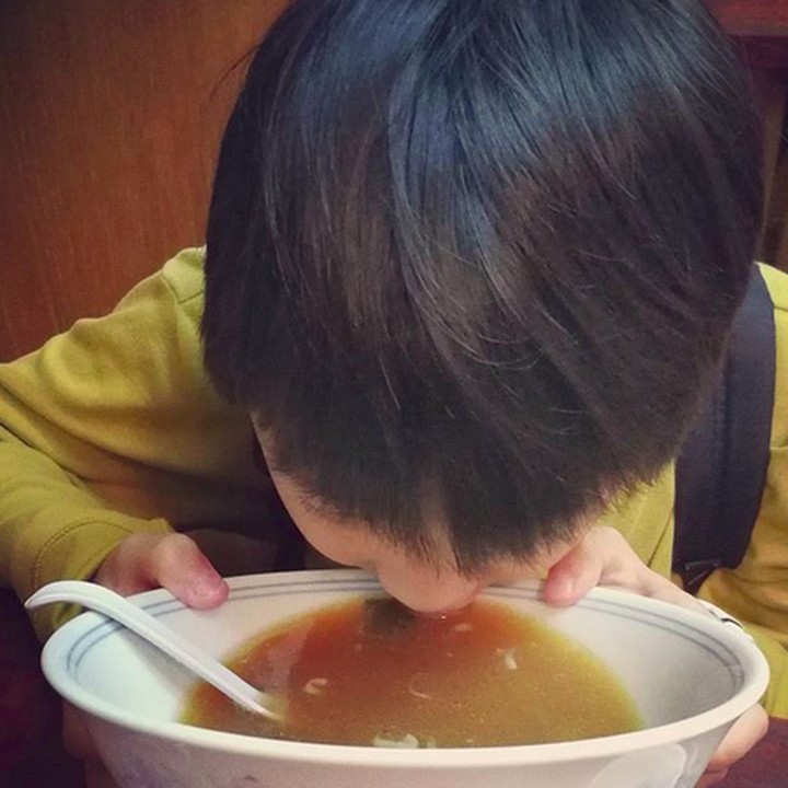 <div>Kuahnya juga harus disantap habis dong, Bun. Slurp! Lezat banget kelihatannya. (Foto: Instagram/ @aunlita)</div>