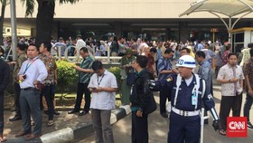 Gempa Guncang Jakarta, Warga Berhamburan Keluar