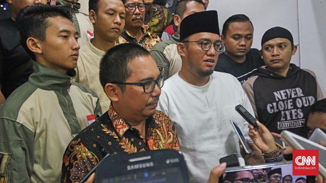 Ketum PP Pemuda Muhammadiyah Dahnil Anzhar mengaku sudah lama berdiskusi dan mendalami sosok Prabowo Subianto-Sandiaga Uno sebelum bergabung.