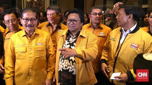 Kesepakatan berdamai ditempuh setelah Ketua Dewan Pembina Hanura Wiranto turun tangan membentuk tim khusus untuk menyelidiki permasalahan internal.