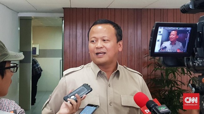 Edhy Prabowo menilai dana desa yang digelontokran bukan berarti pembangunan desa selesai, jadi jangan diklaim sebagai keberhasilan pemerintahan Joko Widodo.
