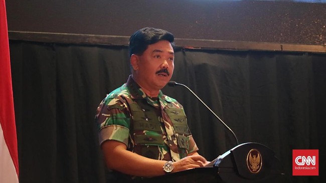 Panglima TNI Marsekal Hadi Tjahjanto berjanji akan menyampaikan secara terbuka hasil investigasi kecelakan dua alutsista milik TNI AD sepekan terakhir.