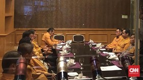 Wiranto Temui OSO dan Daryatmo di Ritz Carlton