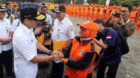 Respons Jokowi, Sandi Siapkan THR bagi PHL dan Pasukan Oranye