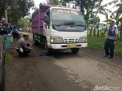 Video: Truk Kelebihan Muatan Dilarang Melintas Mulai Hari Ini