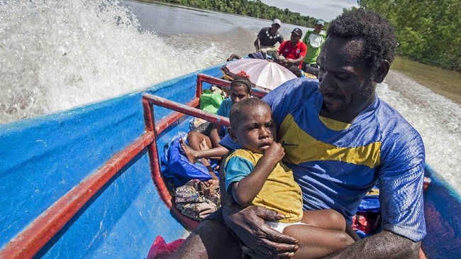 Pelapor Khusus untuk Hak atas Pangan Dewan HAM PBB, Hilal Elver, menyebut kasus gizi buruk yang menimpa suku pedalaman Asmat di Papua sebagai insiden tragis.