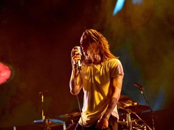 Tak Hanya Satu Generasi, Konser Incubus Bawa Nostalgia ke Generasi Sekarang