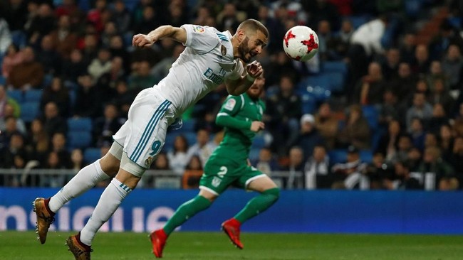 Karim Benzema murka kepada Presiden Federasi Sepak Bola Prancis (FFF), Noel Le Graet, yang tak lagi mendukungnya kembali ke timnas Prancis.