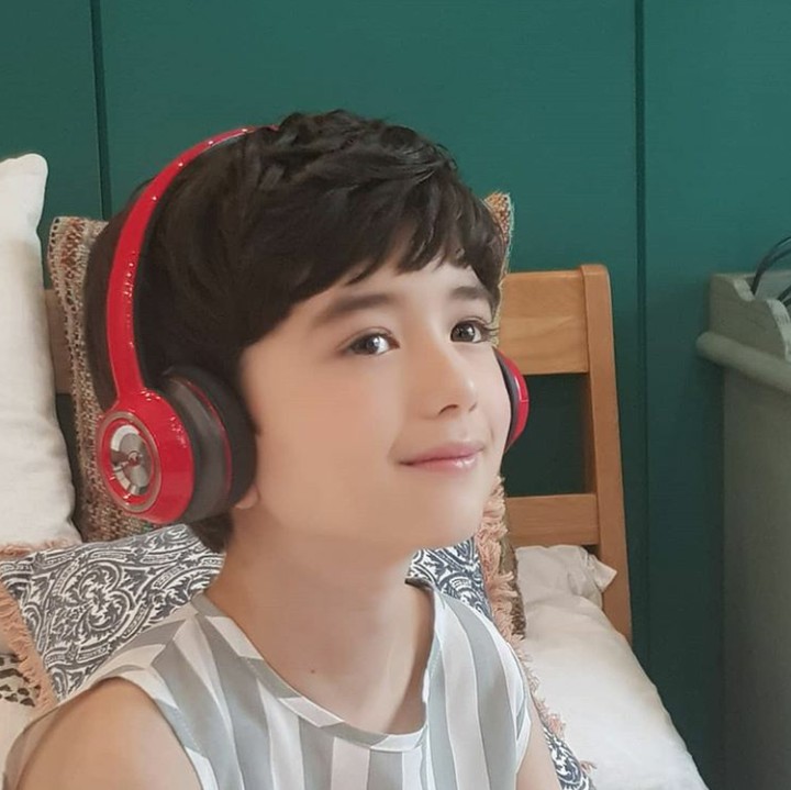 <p>Perkenalkan ini Seo Lev, bocah asal Korea dan Rusia ini dari kecil sudah jadi model. (Foto: Instagram @seolev_official)</p>