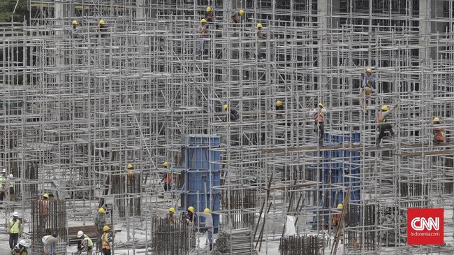 Ekonom Faisal Basri menyebut utang yang ditarik pemerintah tidak seluruhnya digunakan untuk belanja infrastruktur, melainkan belanja barang dan pegawai.