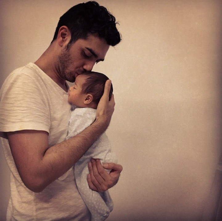 <p>Sayang banget ya Ayah Fachri sama si kecil.  (Foto: Instagram/renata711)</p>