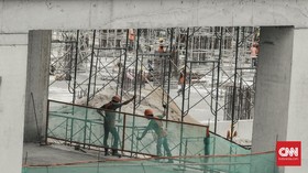 Cerita Penyadap Karet Mengadu Untung Jadi Pekerja Proyek LRT